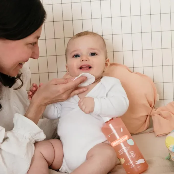 EAU NETTOYANTE BÉBÉ ET ENFANT VISAGE & CORPS - Monjour